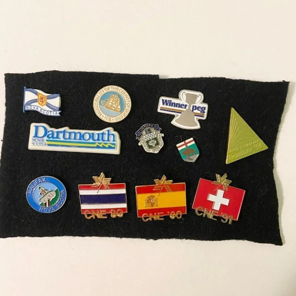 Vintage Lot of 11 Assorted Pins CNE Winner Peg Cup Winnipeg Manitoba Canada Pins - Picture 6 of 11
